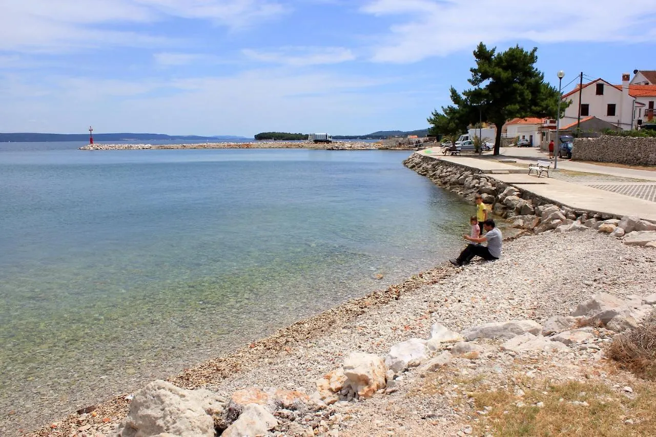 Apartments By The Sea Kukljica, Ugljan - 8253  Куклица