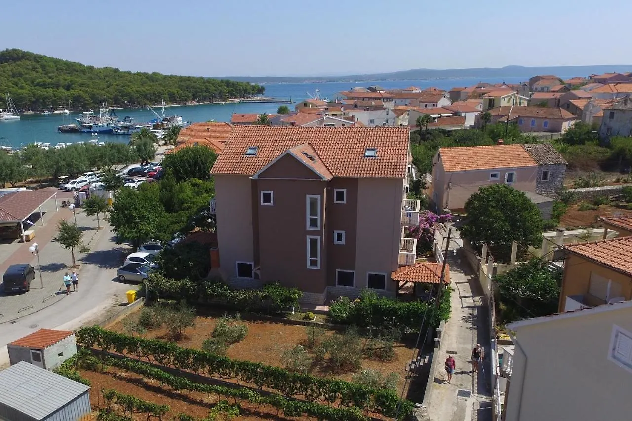 Apartments By The Sea Kukljica, Ugljan - 8253